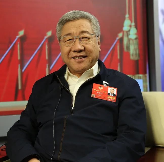 每经专访中国社科院世界社保研究中心主任郑秉文2亿人缴纳失业保险仅2