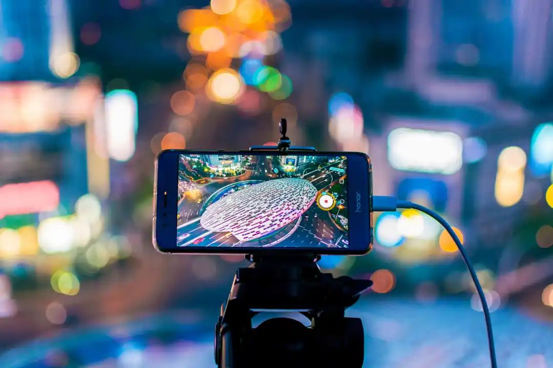 150市长直播首秀抢占万亿级市场哪座城市c位领跑