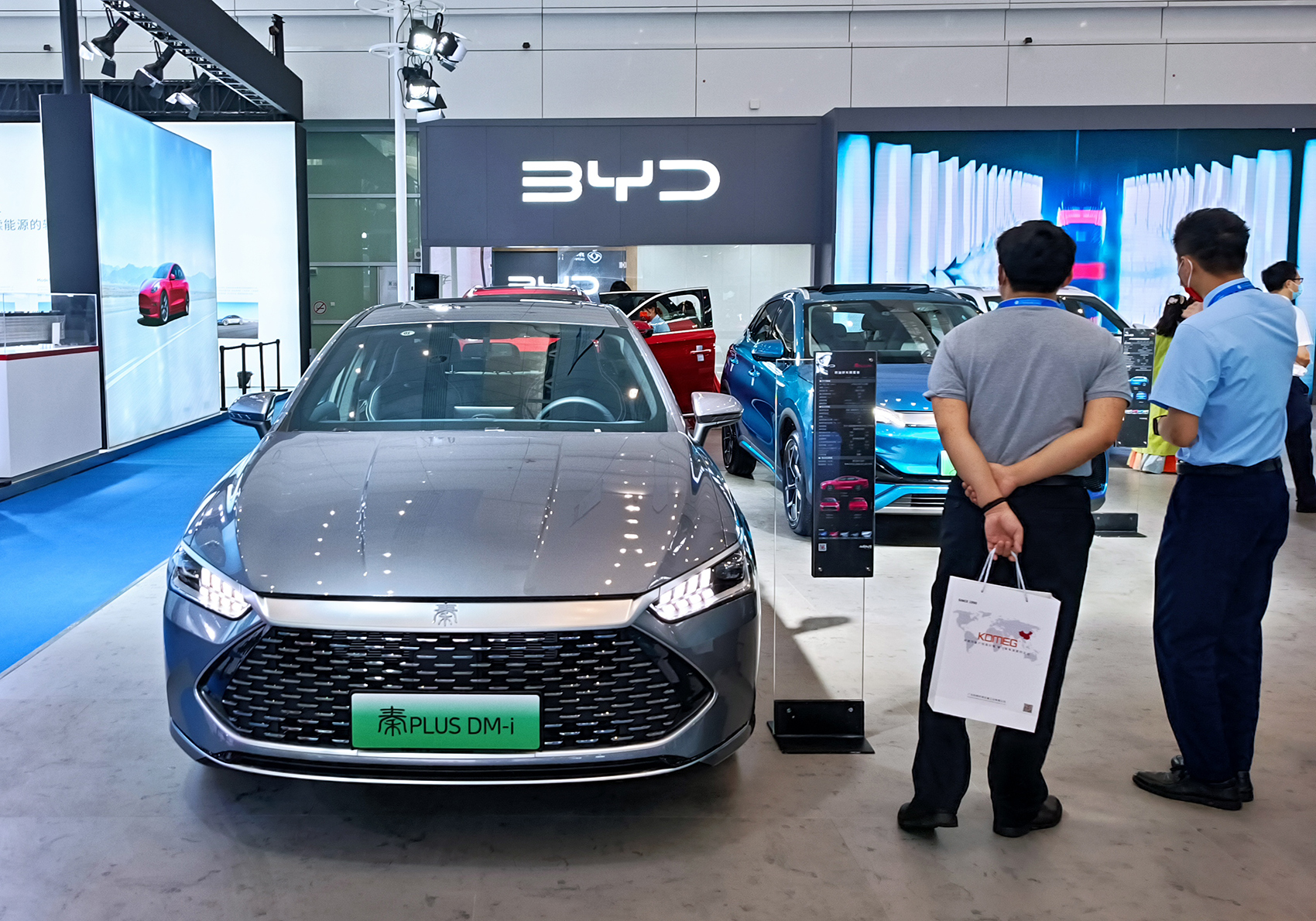 每经原创-Q-汽车-比亚迪(002594.SZ)-比亚迪(002594.SZ)(每日经济新闻、资料图).jpg